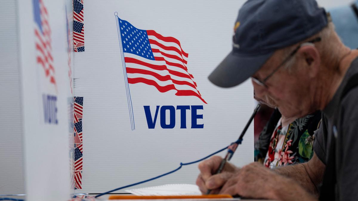 U.S. Presidential polls: In-person voting begins, kicking off the sprint to Election Day