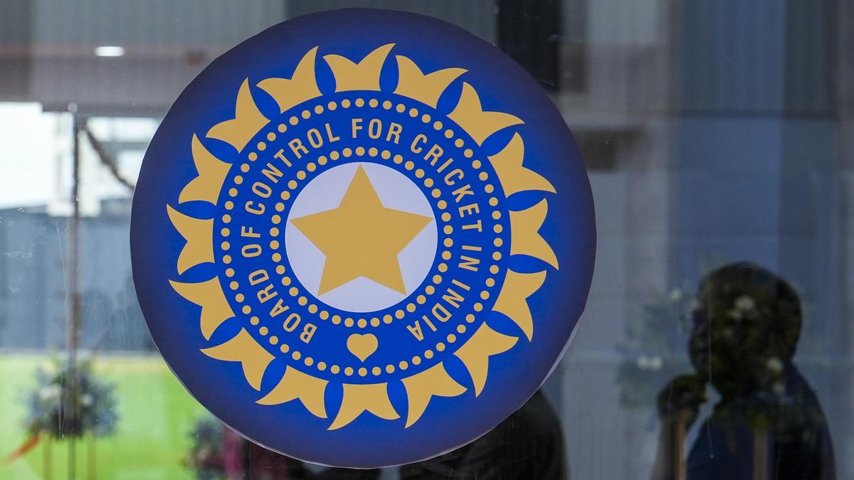How has the BCCI resisted RTI scrutiny?