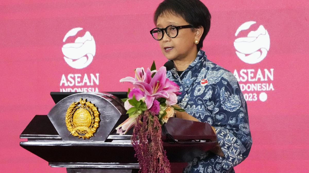 ASEAN Ministers urge Myanmar junta to implement agreed peace plan