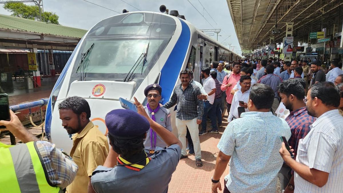 Vande Bharat train between Bengaluru and Dharwad to be extended to Belagavi