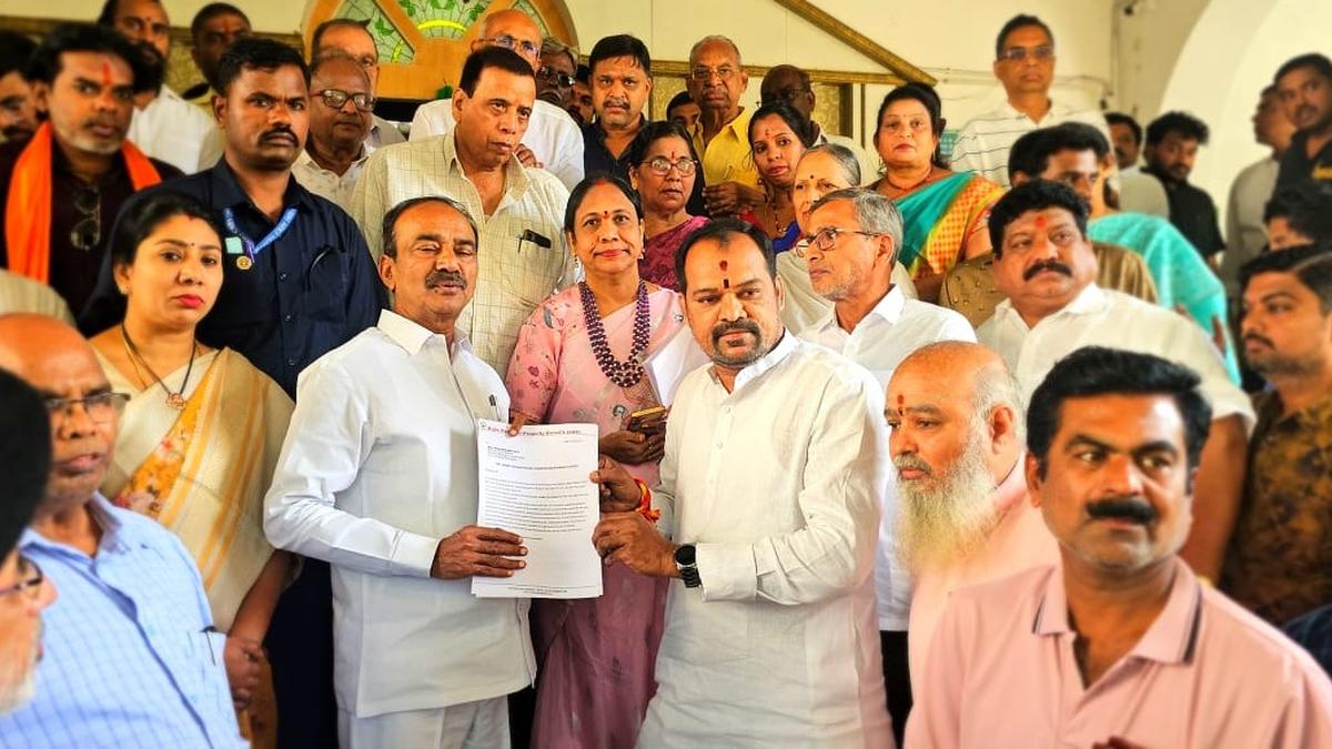 Rajiv Rahadari property owners seek Eatala Rajender’s intervention to reduce road width