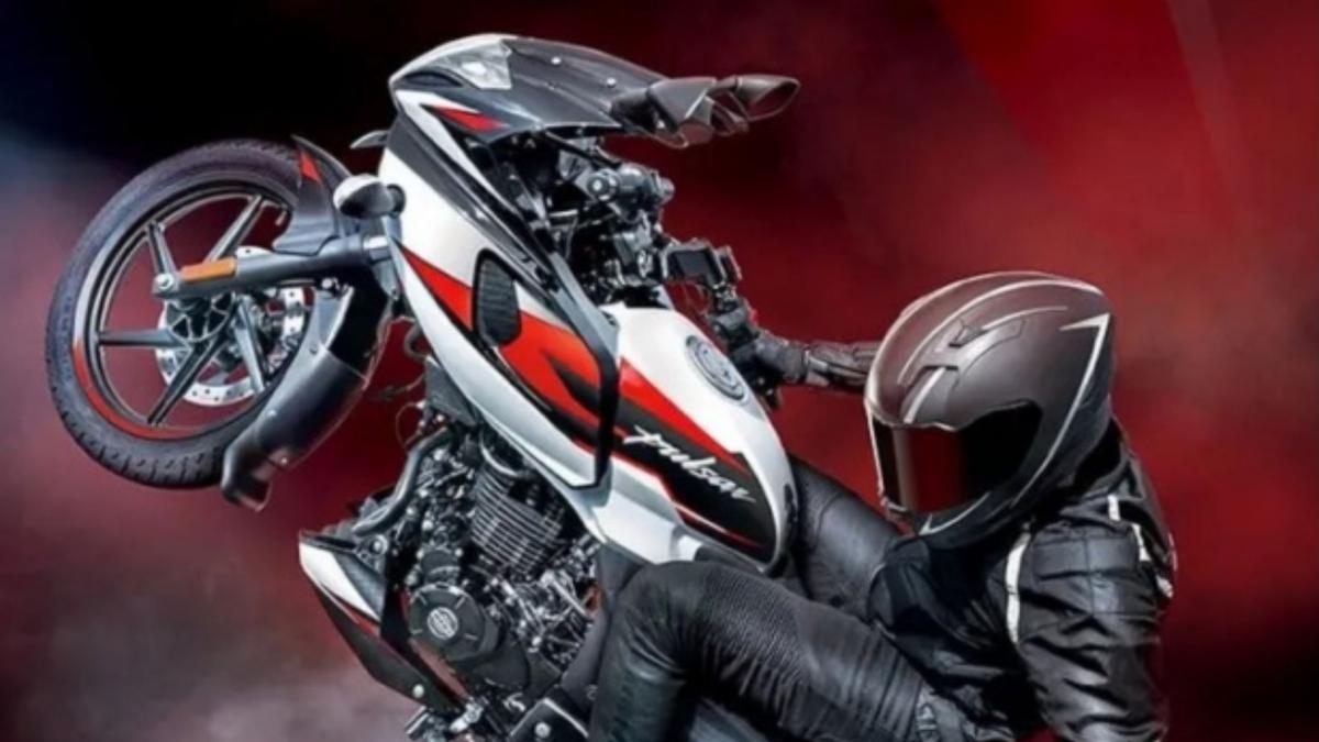 Bajaj relaunches Pulsar 220F