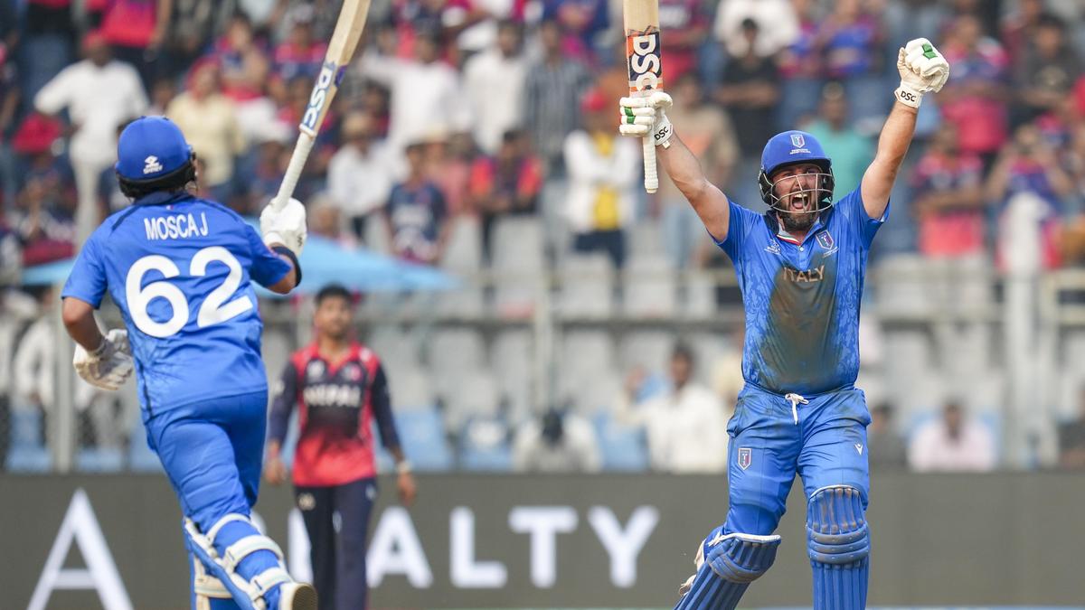 Piala Dunia T20: Mosca bersaudara membawa Italia meraih kemenangan bersejarah atas Nepal