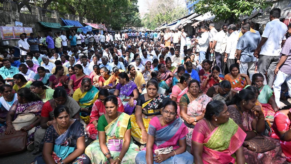 T.N. village panchayat secretaries protest for pay revision