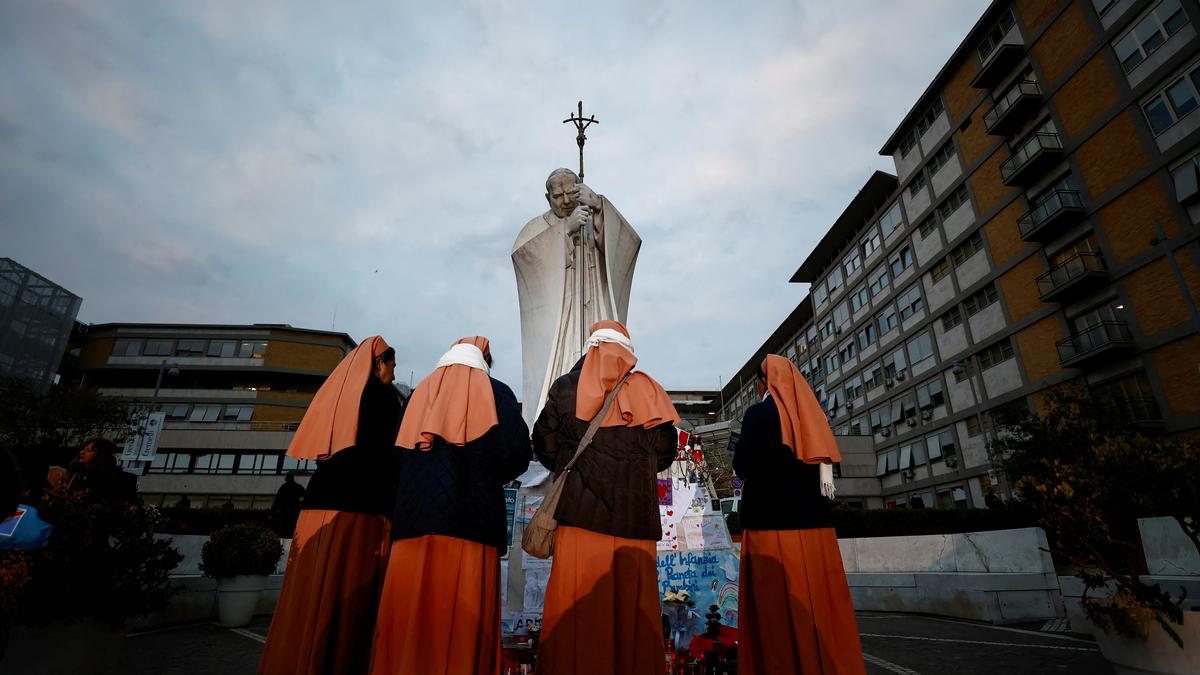 Pope Francis responding well to pneumonia therapy and showing 'gradual, slight improvement'