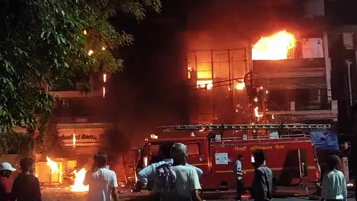 Delhi hospital fire: Toll in tragedy rises to eight; ACB carries out inspections