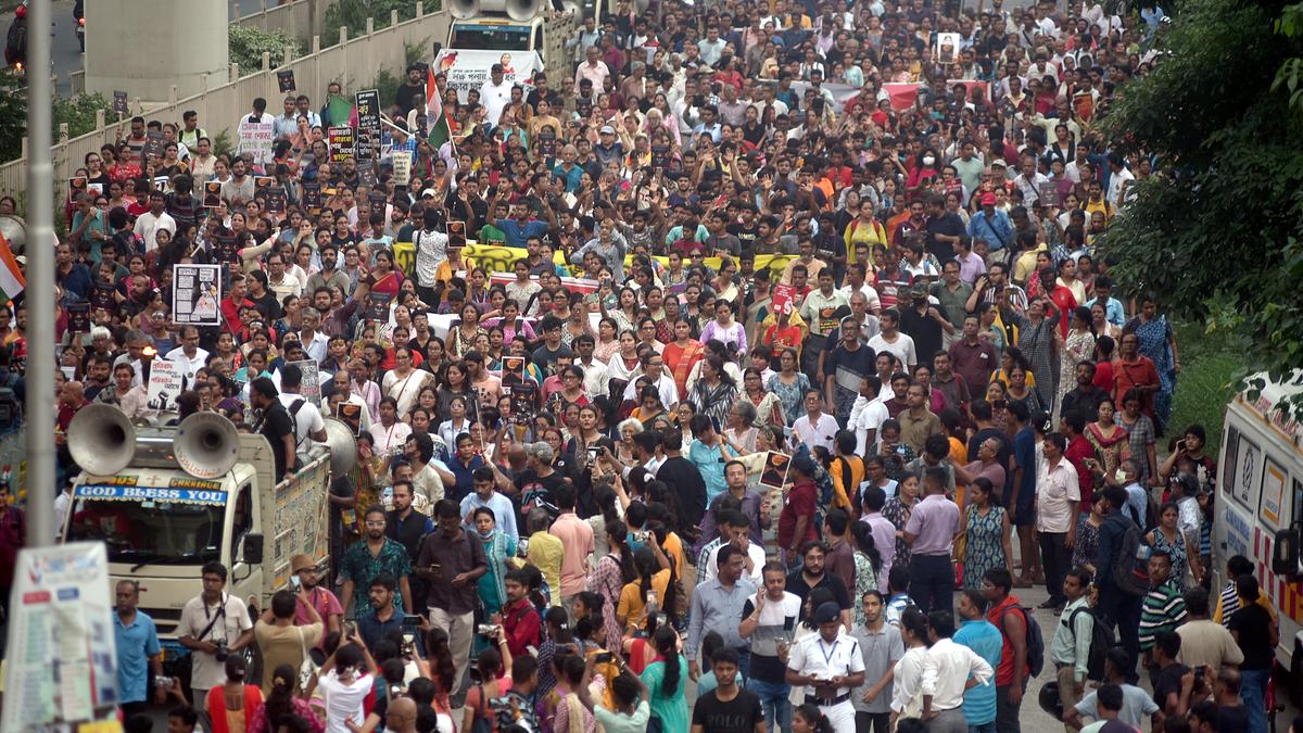 Doctors set to resume work but protests continue to rage in Kolkata