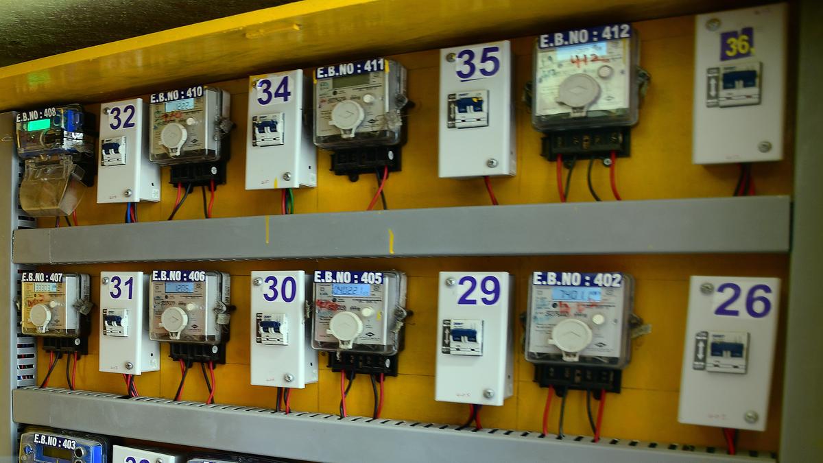 Random checking by Tangedco officials irks consumers - The Hindu