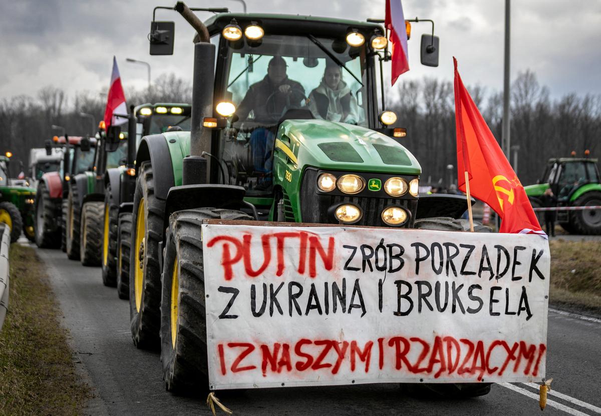 Polska ostrzega, że ​​Rosja może atakować proputinowskie hasła rolników