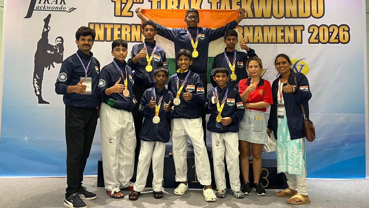 Students of Sharada Vidyanikethana School win medals