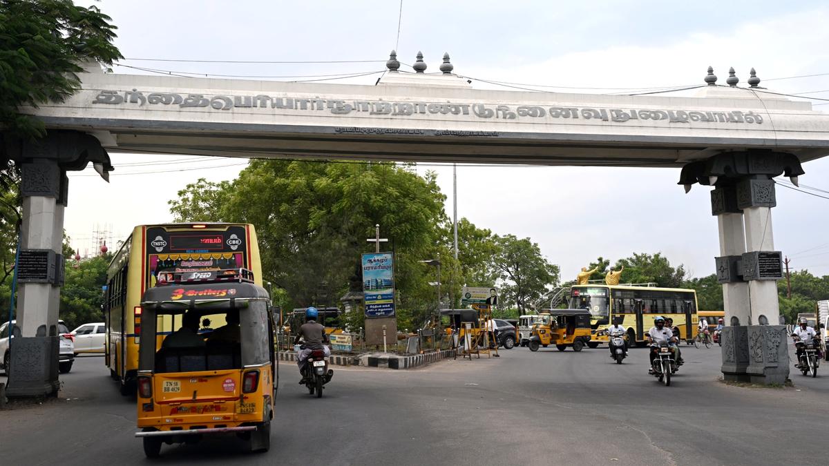 HC takes serious view of entrance arches causing hindrance to free flow of traffic