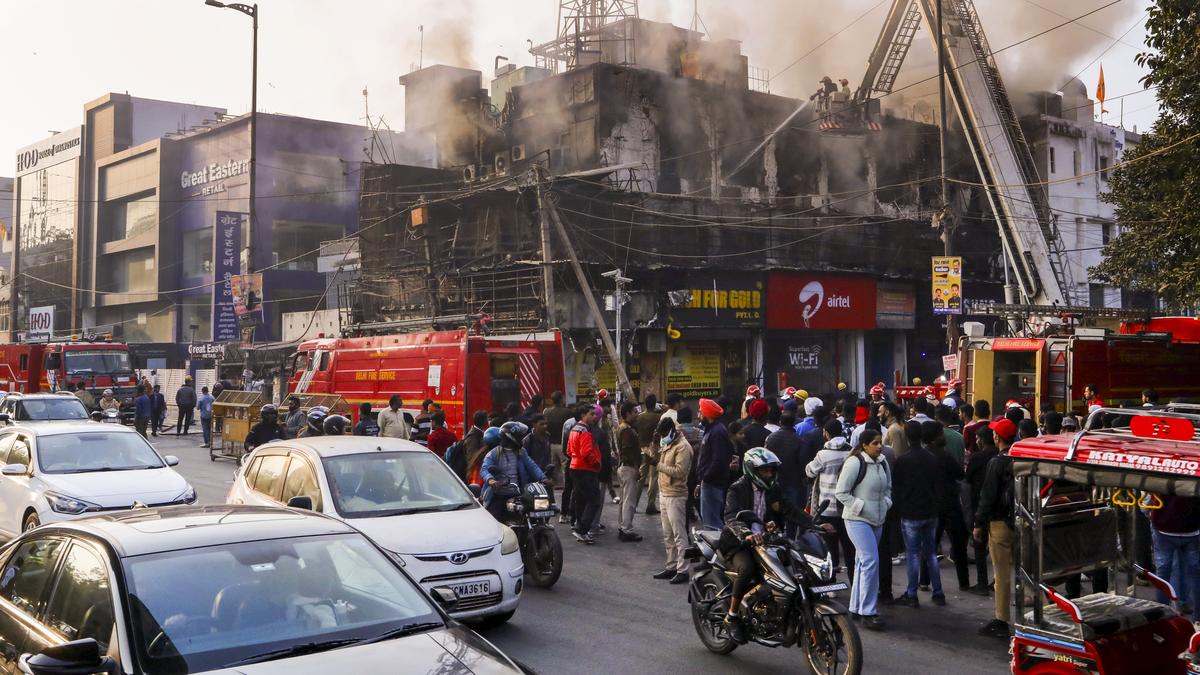 Massive fire breaks out in Delhi’s Rajouri Garden restaurant; 10 fire tenders rushed