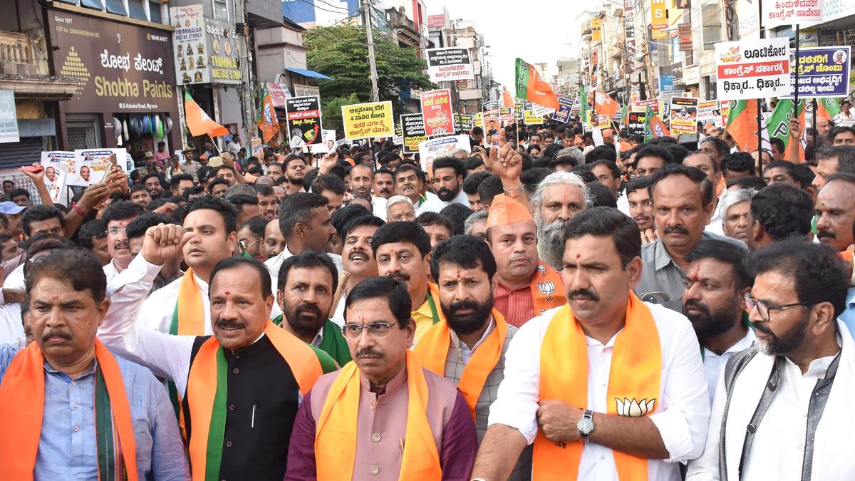 BJP begins Janakrosha Yatre against Congress govt. in Karnataka from Mysuru