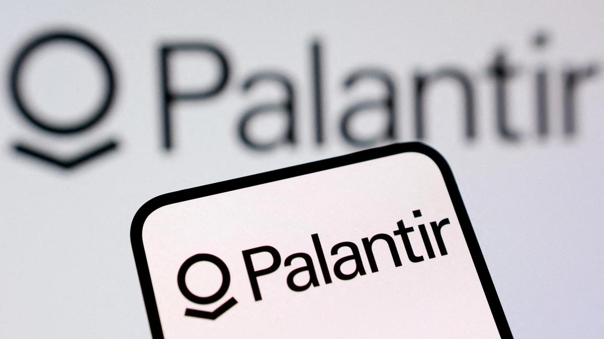 AI darling Palantir's bull run stalls despite strong revenue forecast