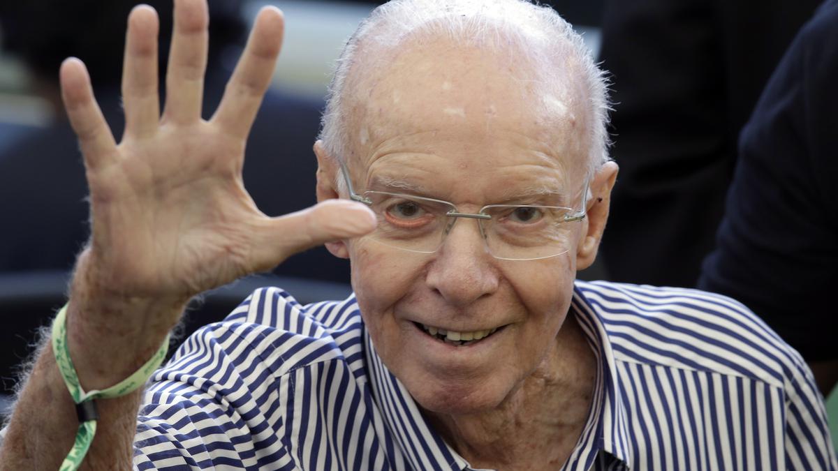 Mario Zagallo, Brazil’s World Cup successful participant and coach, dies at age 92
