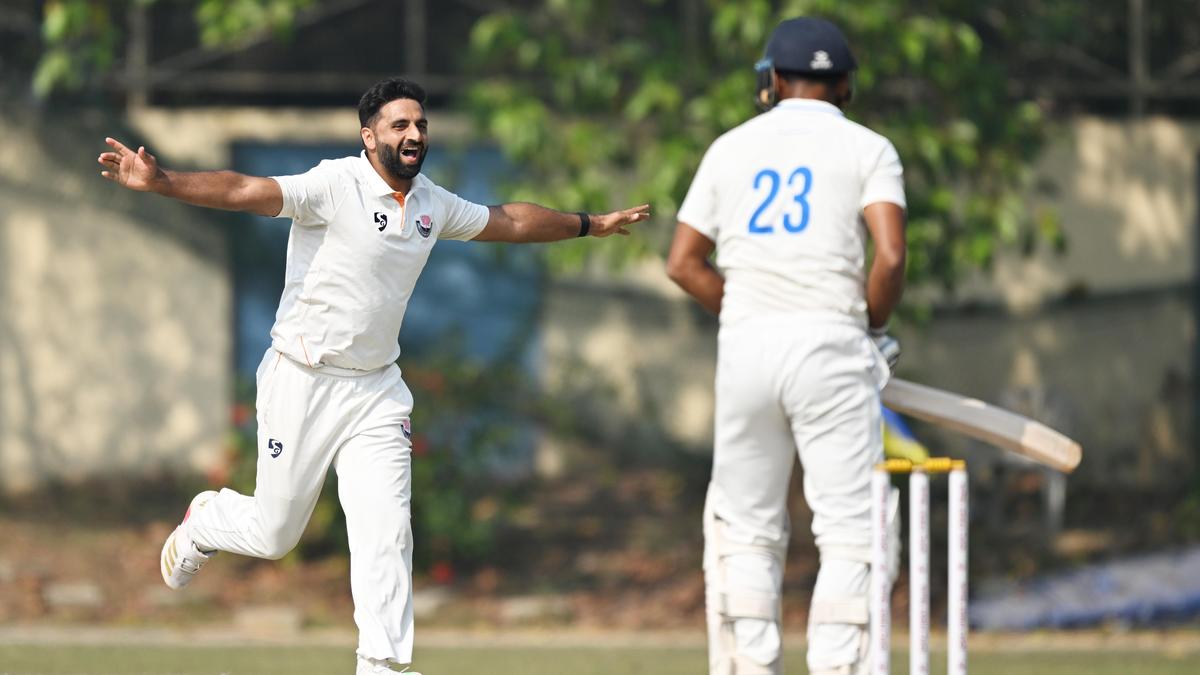 Ranji Trophy | Pacers bundle Bengal out for 99 as J & K inches closer to victory