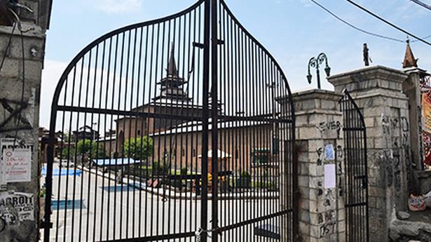 Srinagar Jamia Masjid closed for 14 Fridays this year so far: Mosque management