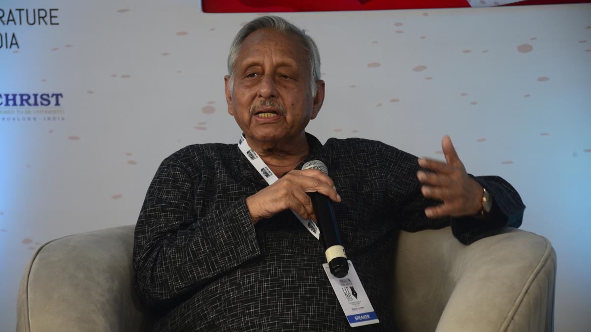 Aiyar's Memoir: Singh doubted Sikh PM possibility