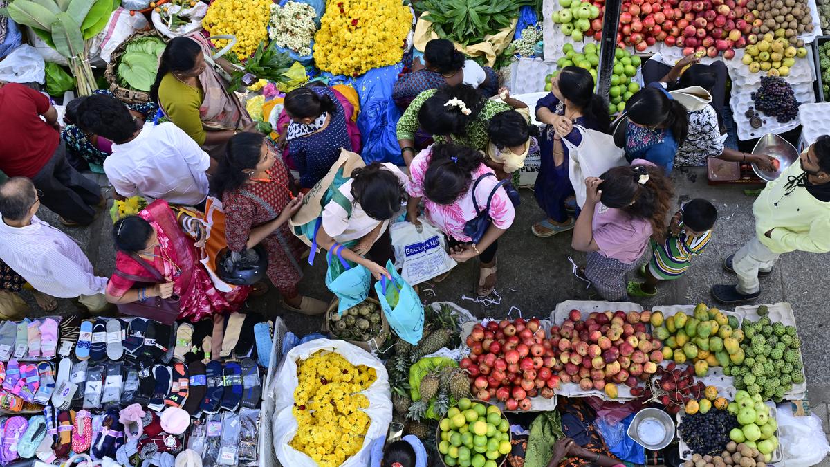 Retail prices of fruits, flowers and vegetables skyrocket despite lower rates in the wholesale market