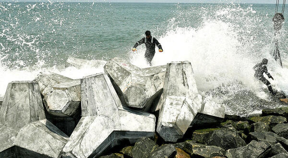 Watch | Will the new tetrapod seawall save this coastal village in Kerala?