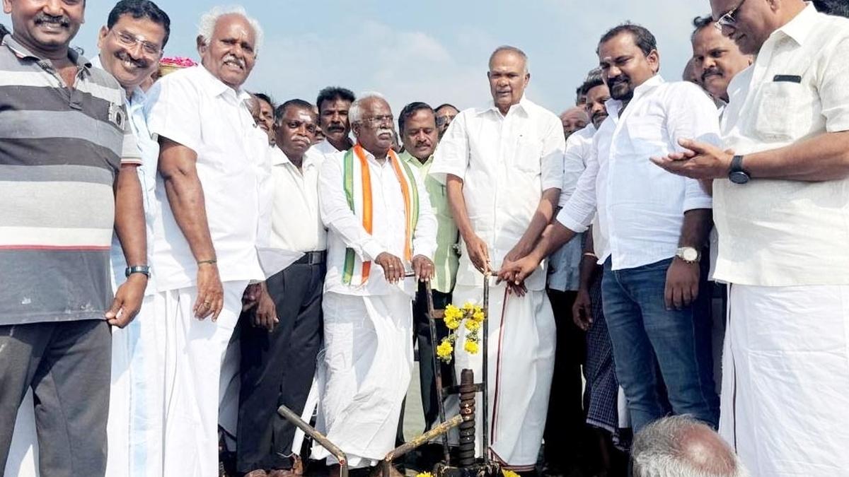 Assembly speaker releases water from  Kariyandi anicut