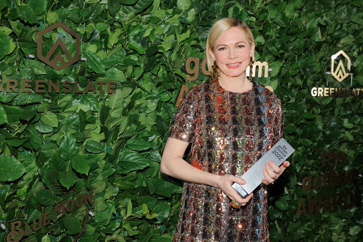 Michelle Williams poses with her award at the 2022 Gotham Awards in Manhattan, New York City, New York, U.S., November 28, 2022