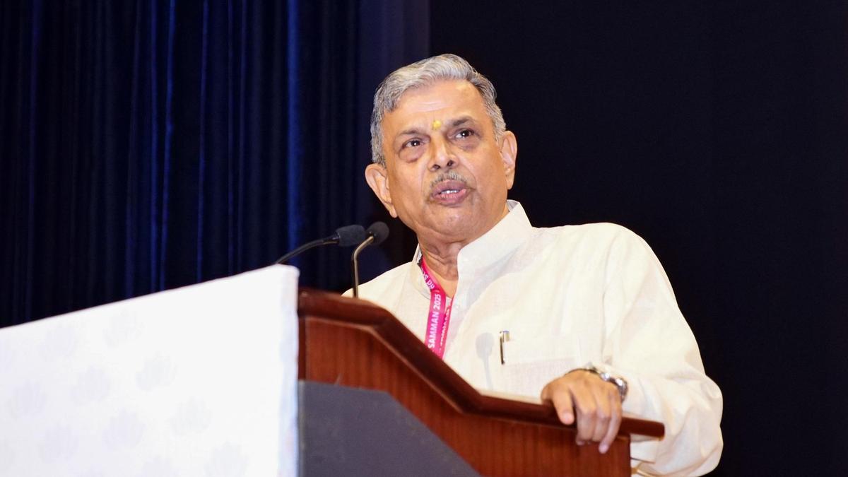 RSS is not a supremacist body like Ku Klux Klan, says Dattatreya Hosabale in U.S.