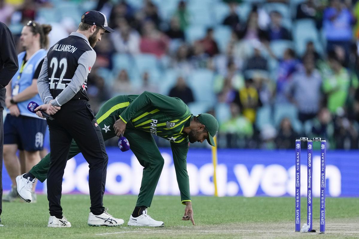 T20 World Cup 2022 | NZ opts to bat first against Pak in semifinal