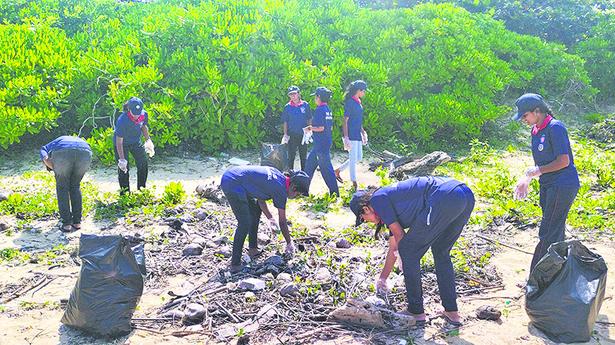 Beaches in Mangaluru cleaned by volunteers on International Ocean Day