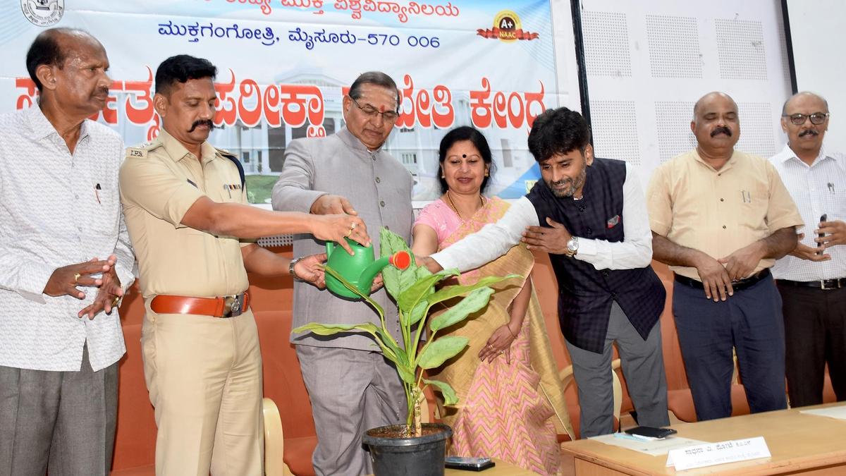 Don’t chase social media, chase your goals: SP tells UPSC, KPSC aspirants