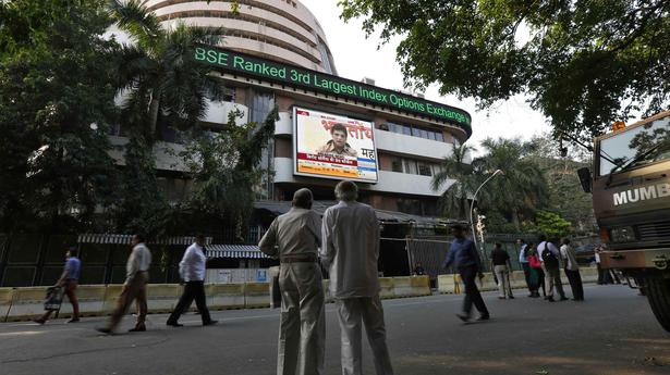 Equity investors' wealth falls by ₹3.23 lakh crore in early trade