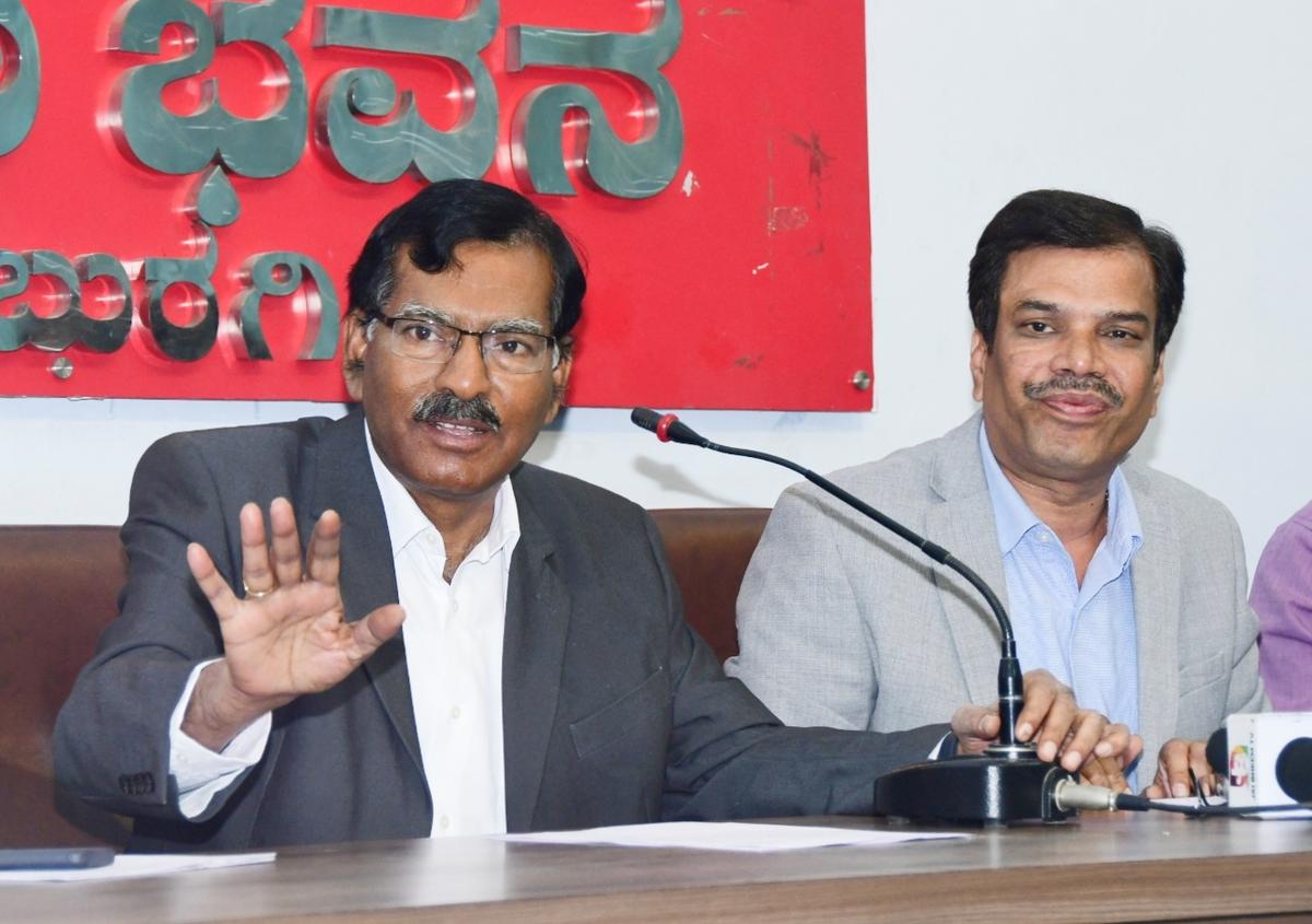 A file photo of Battu Satyanarayana, Vice-Chancellor of Central University of Karnataka-Kalaburagi.