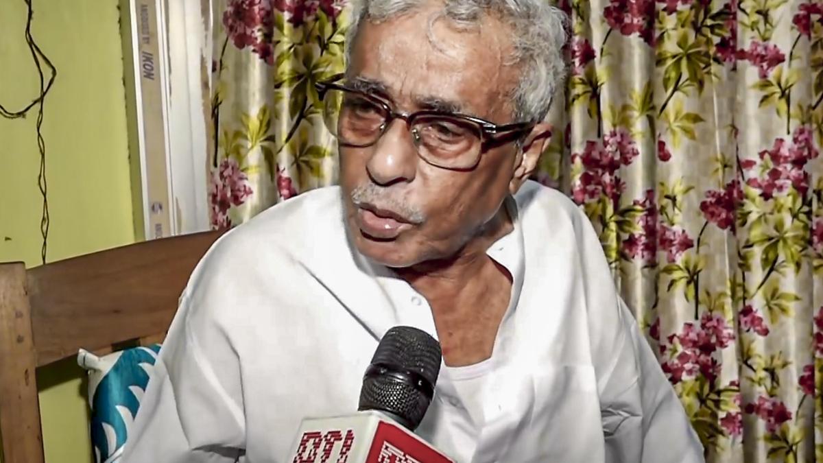 People celebrate with sweets and colour as ‘Kanthi’s son’ takes oath in Bengal