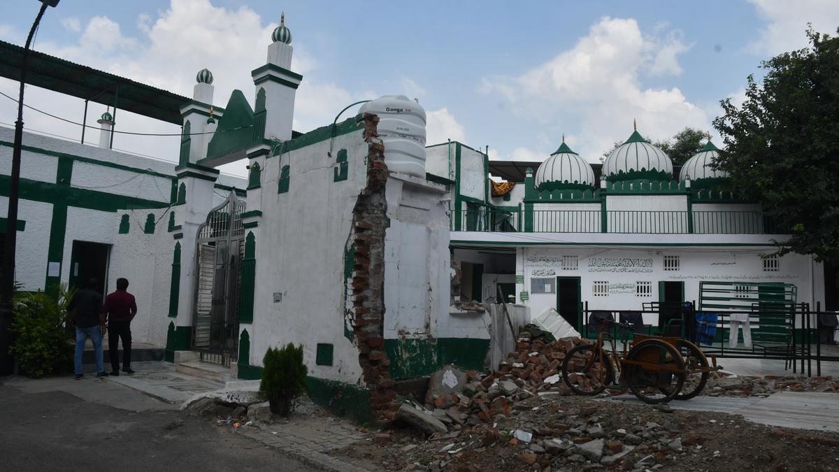 Indian Railways issues ‘removal of encroachment’ notice to two mosques in the heart of Delhi