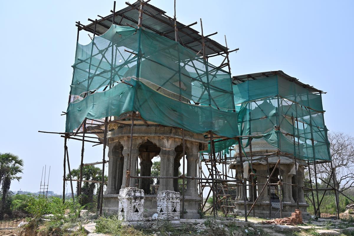 The PWD is conserving the Desingu Raja Rani Memorial in Ranipet district, which was built in 1771. Work is under way to restore the two tomb-like structures in an octagonal shape at a cost of ₹2.5 crore.