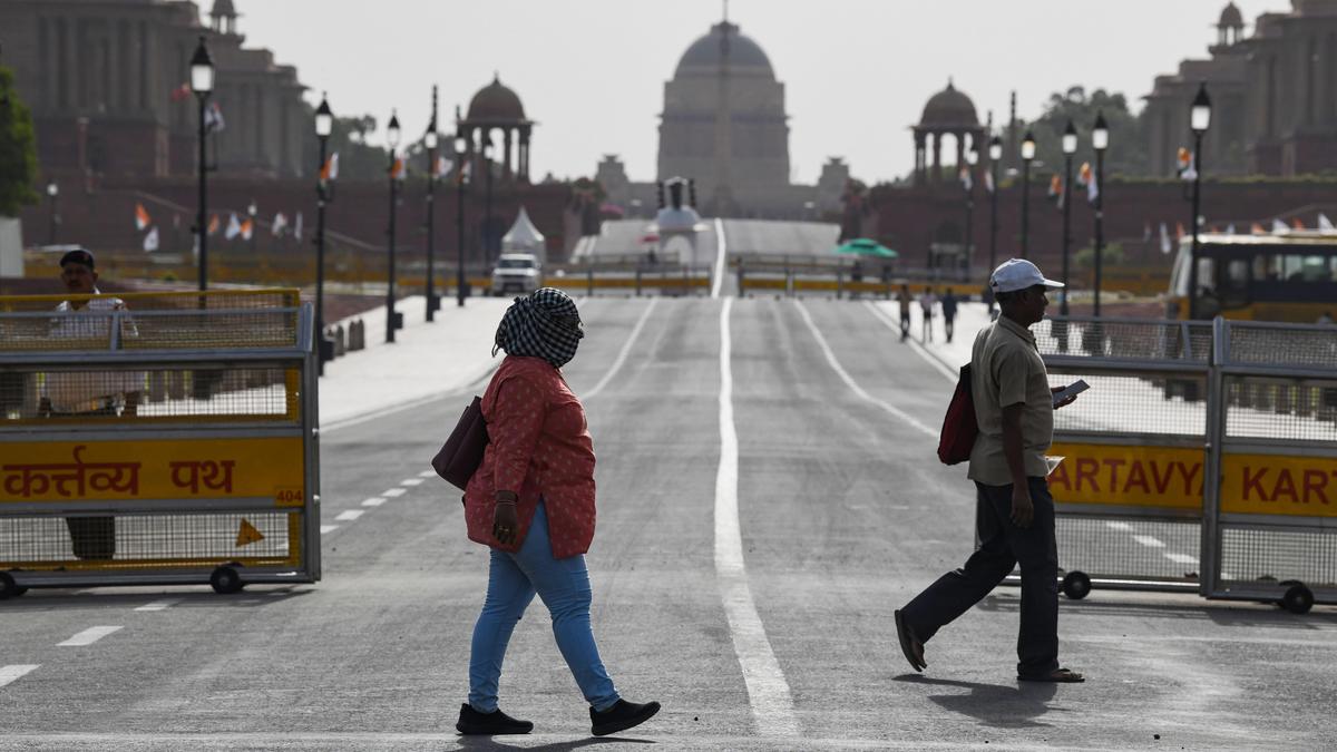 Warmer morning in Delhi at 29°C minimum temperature; heatwave continues