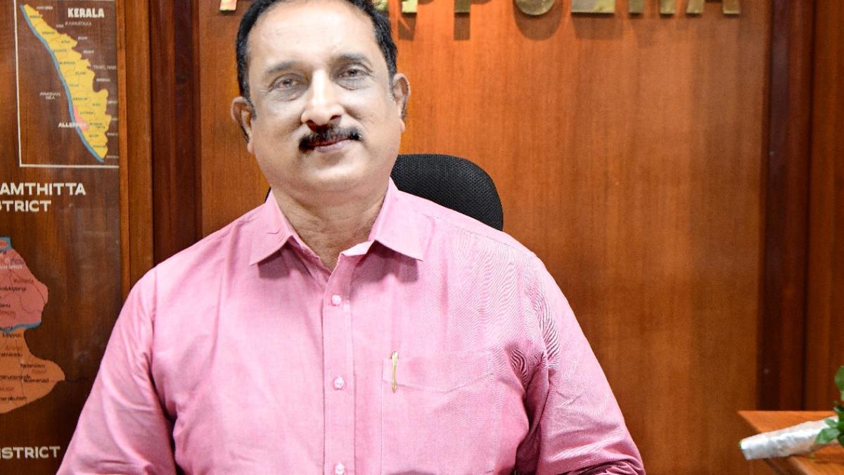 Alex Varghese assumes charge as Alappuzha Collector