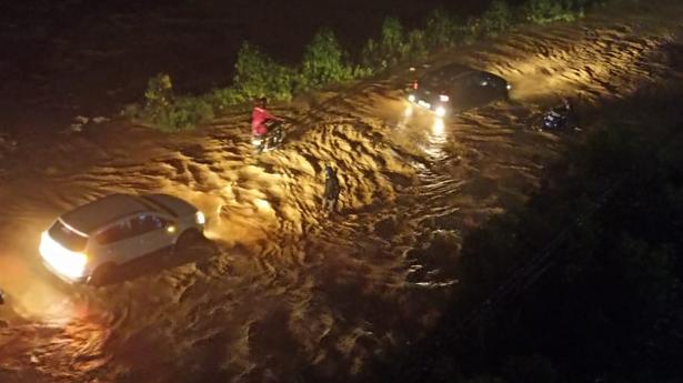 Bengaluru rains | Major roads completely inundated again after overnight heavy downpour
