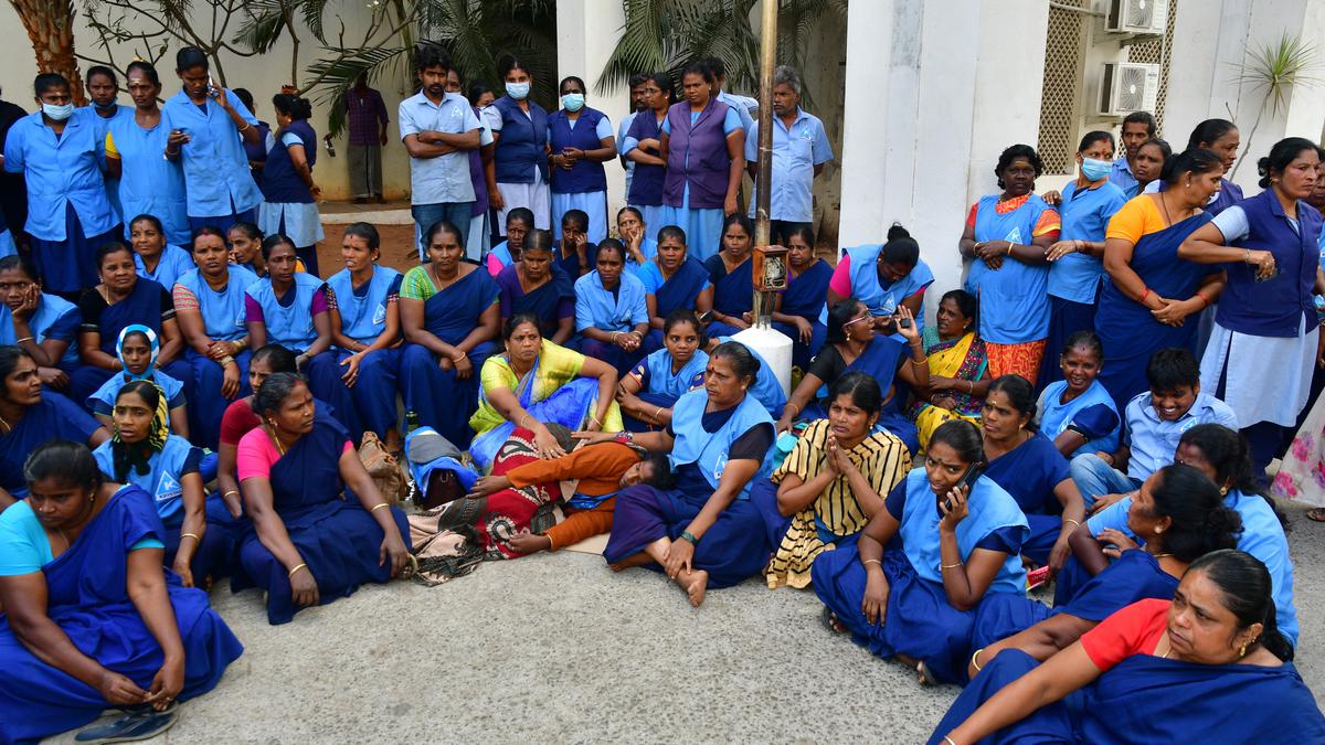 Conservancy workers employed at Coimbatore Medical College Hospital boycott work, stage protest