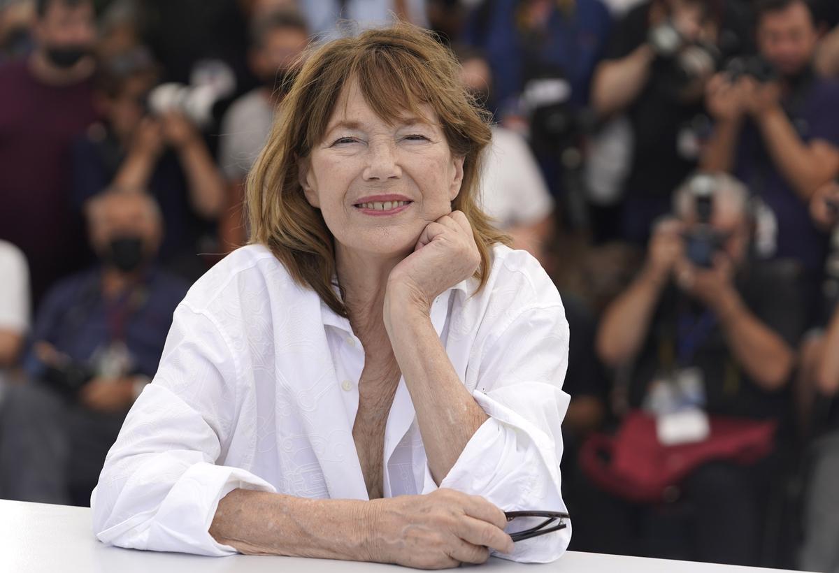 Jane Birkin, British-French celebrity and style icon, dies at 76 - The Hindu