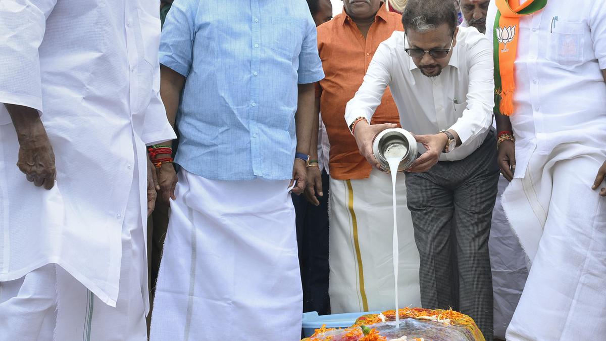 L-G, CM pay tributes to tsunami victims in Puducherry