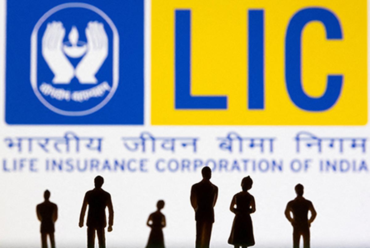 LIC's sops for agents could price out smaller life insurance companies