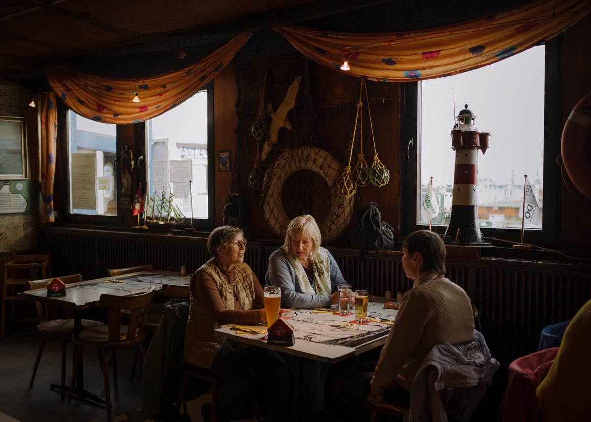 thehindu.com - Sangeetha Devi Dundoo - Indian Photo Fest 2025: One Last Beer by Aliona Kardash focuses on the vanishing traditional German pubs