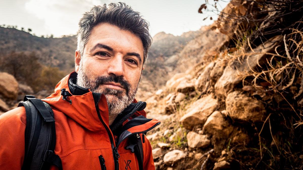Explore the hidden frontiers of Arabia with Reza Pakravan