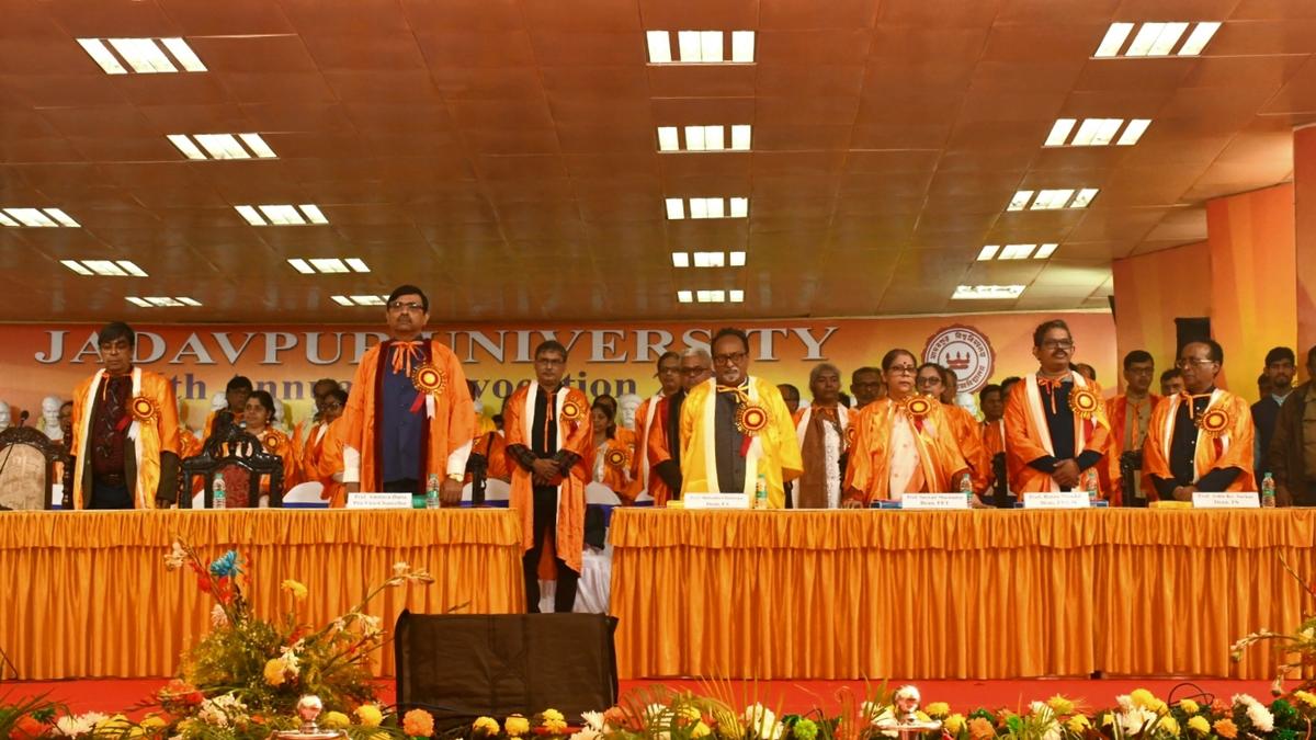 Jadavpur University Vice-Chancellor presides over convocation despite West Bengal Governor’s order to sack him