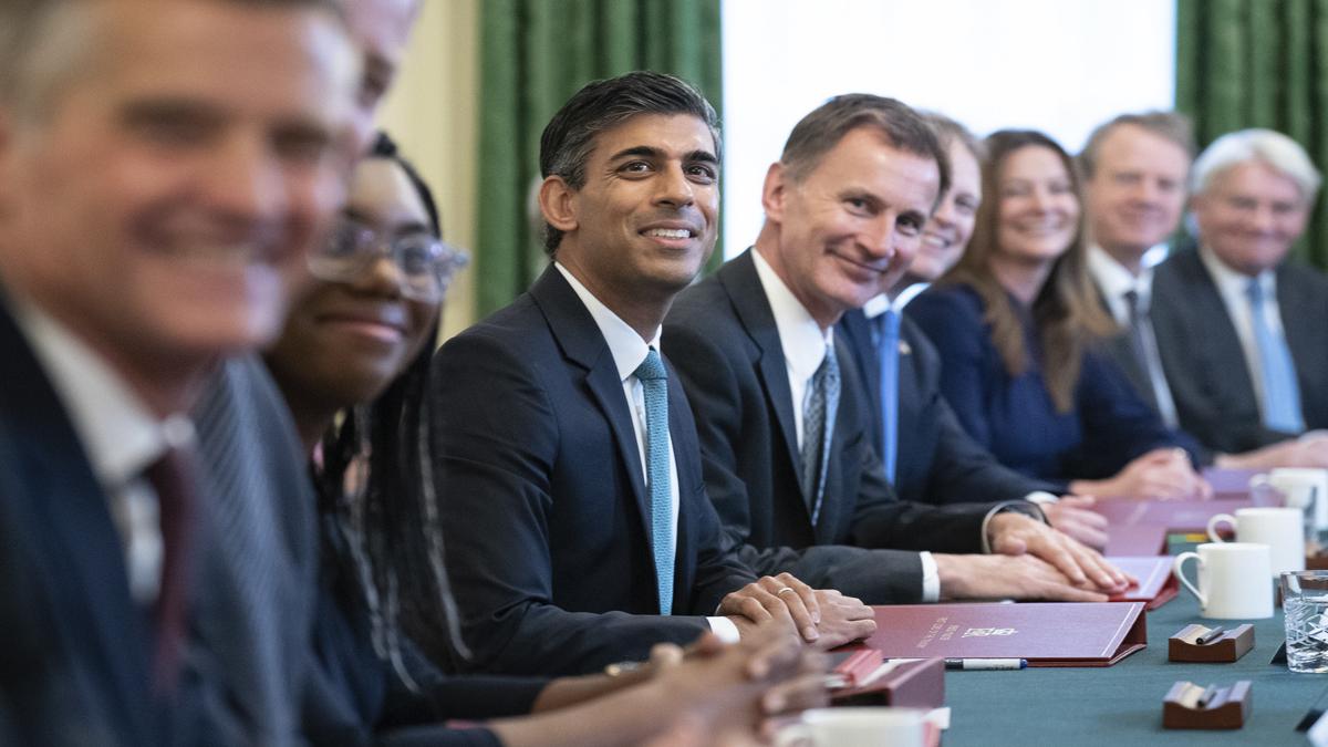 Rishi Sunak holds first Cabinet meeting with his new team