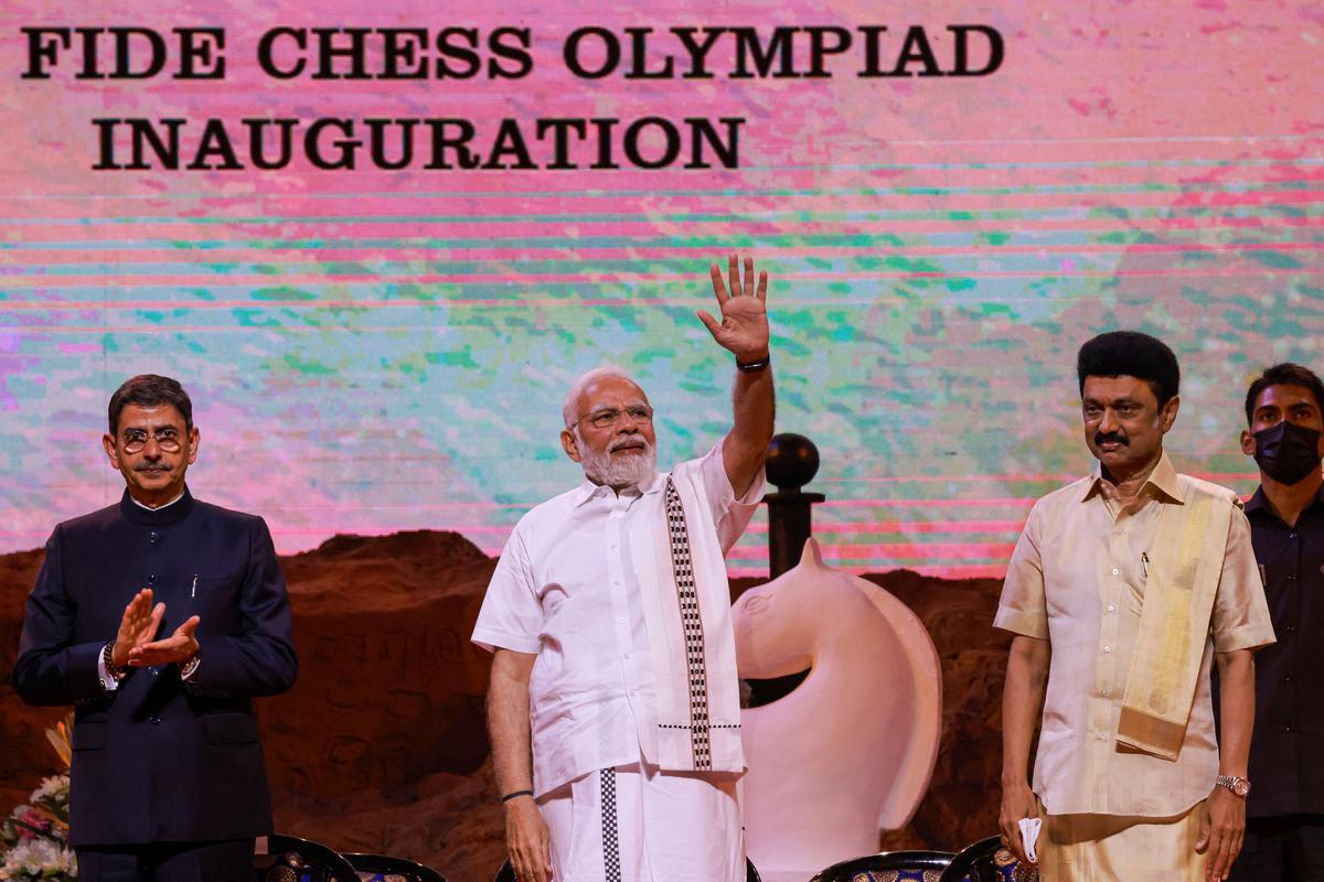 CMOTamilNadu on X: A Walkathon held at Chennai Marina as part of 44th  Chennai Chess Olympiad. The entire state is gearing up to host the event.  Namma Chennai Namma Chess @chennaichess22 #ChessChennai2022