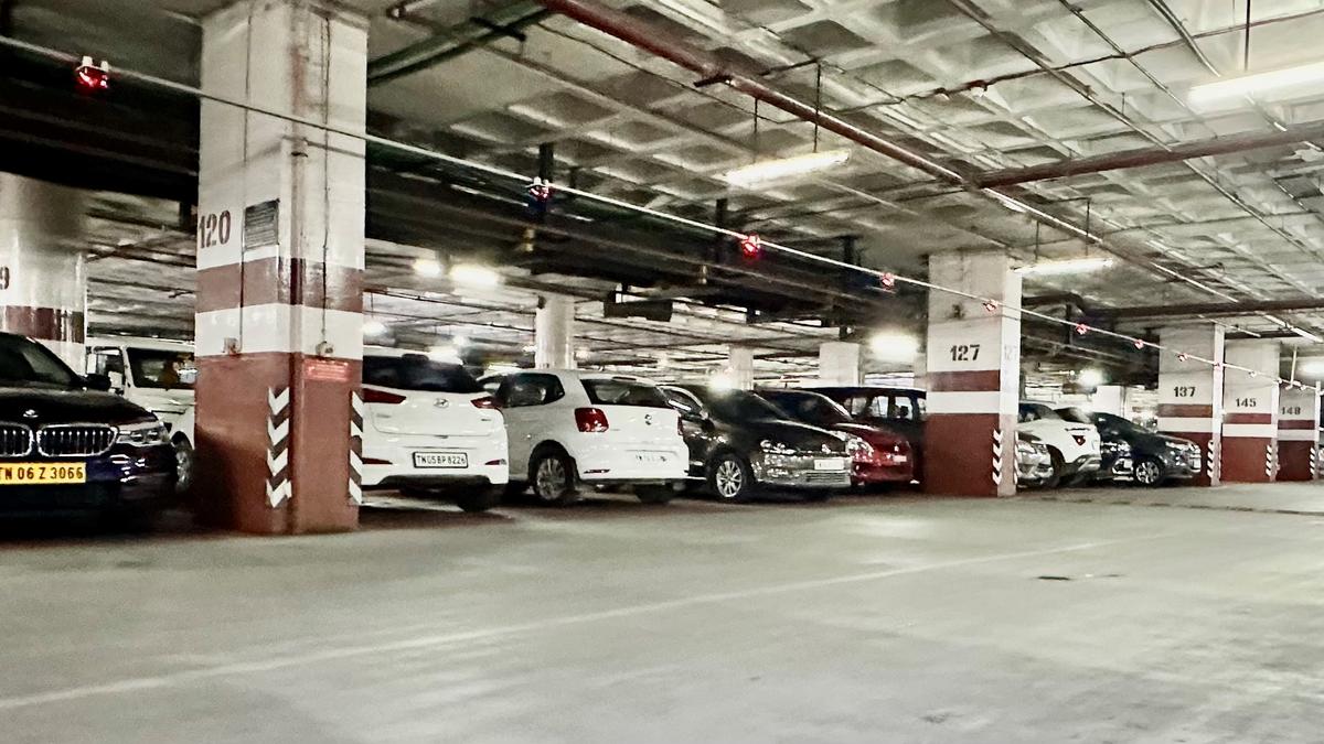 Collection of parking fee in shopping mall is unfair: Chennai consumer court