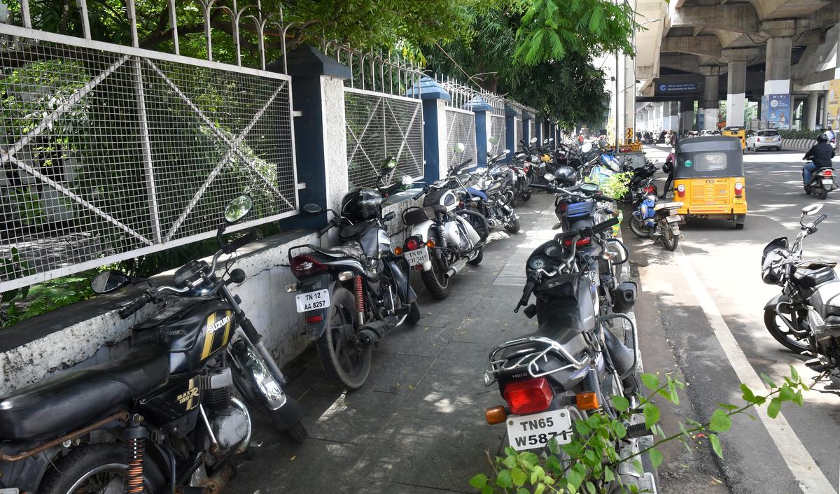 Chennai Metro to expand parking lot at Airport, Meenambakkam and