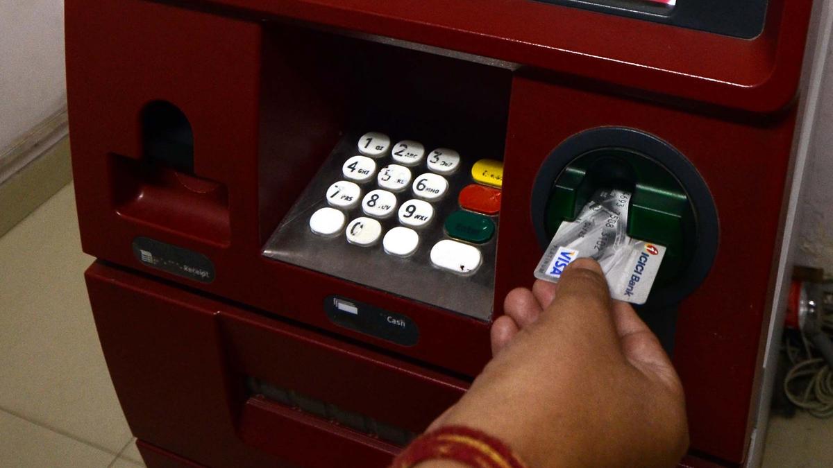 Man loses 1.3 lakh in ATM fraud in Kolkata; another kiosk looted in Howrah